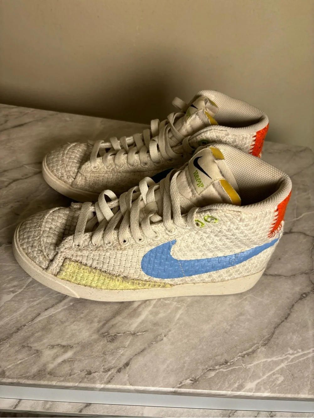Nike Blazer '77 Mid Top Lace-Up Sneakers White Blue Orange DV2173-100 size 8